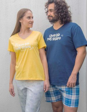 JPA0192 pijama parejas - CADA DÍA MÁS GUAPA/GUAPO - ella pantalón él bermuda