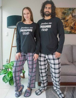 JPA0207 pijama parejas - JUNTOS NO PASAMOS FRÍO - ambos pantalón